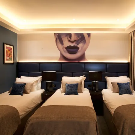 The Residence Hotel غالواي