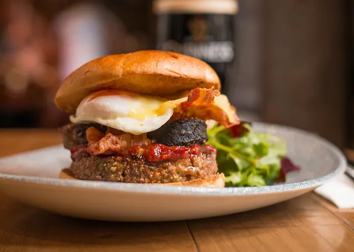 The 3* גלוואיי